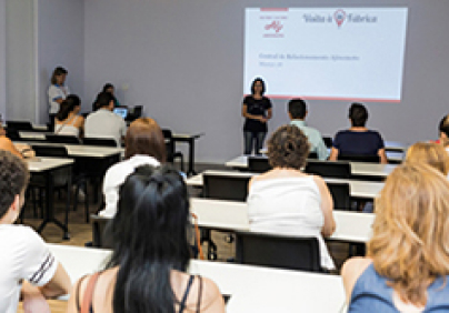 Palestra cheio de pessoas