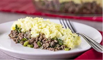 Prato com escondidinho de arroz